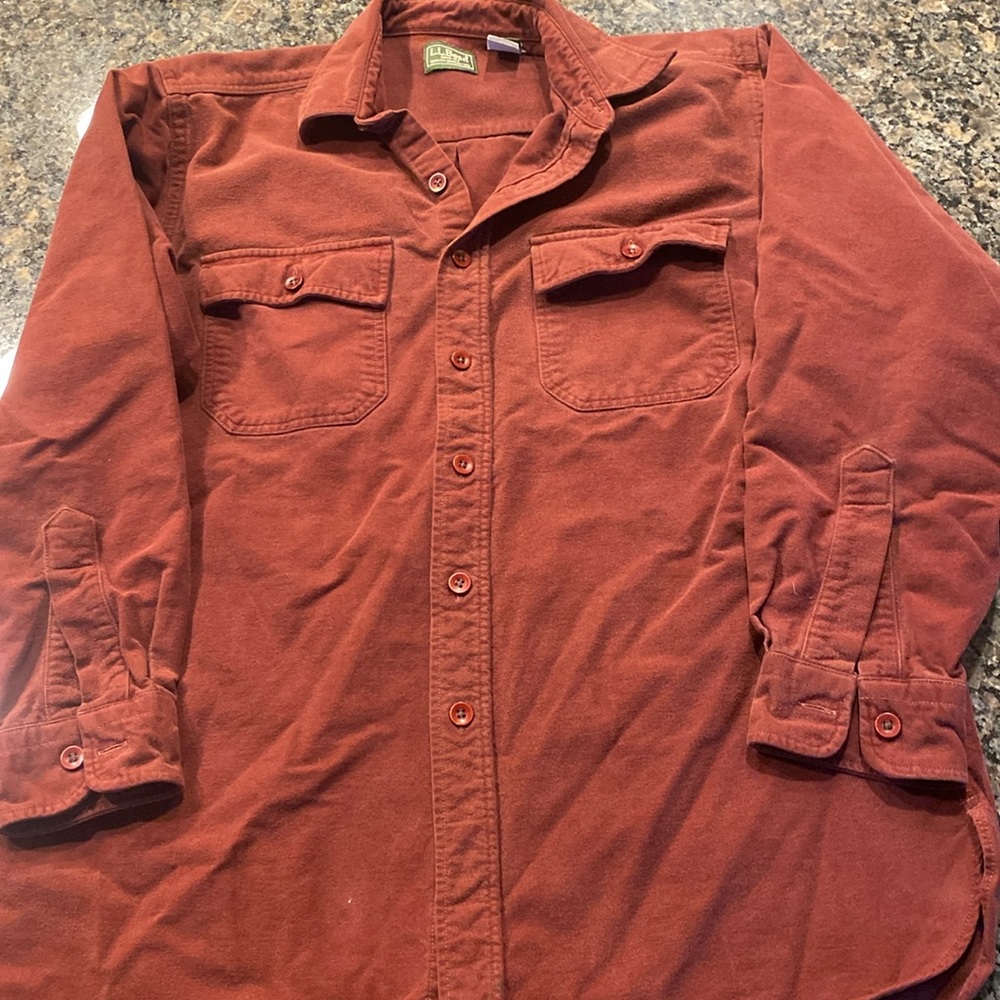 LL Bean Mens Chamois Shirt - Classic Fit - Burgundy - size M